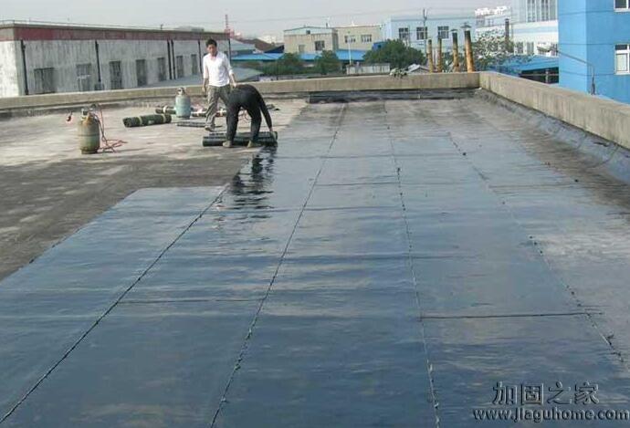 樓頂防水防漏施工現(xiàn)場(chǎng)