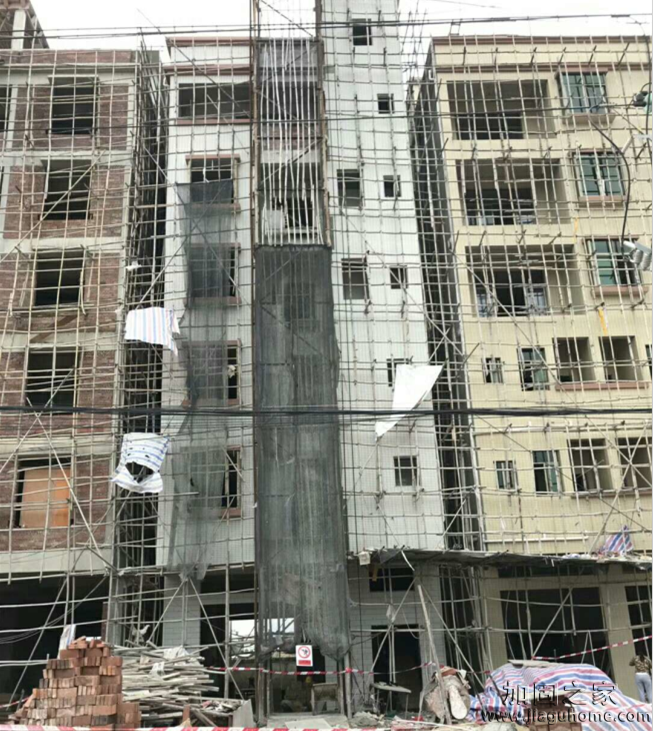 傾斜樓房現(xiàn)場(chǎng)圖