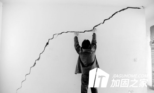 建筑裂縫結(jié)構(gòu)補(bǔ)強(qiáng)加固