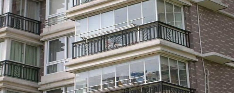 高層陽(yáng)臺(tái)封窗如何加固