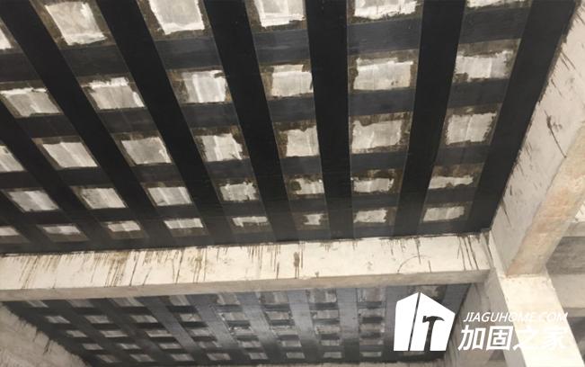 房梁加固時(shí)，為何優(yōu)先使用碳纖維板加固?