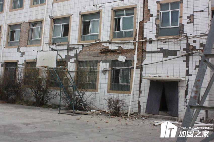 車輛肇事導致房屋損壞應采取哪些途徑？