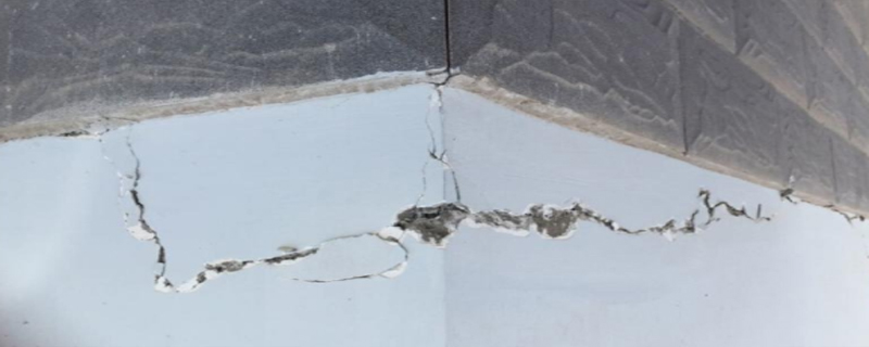 房子出現(xiàn)裂縫的原因有哪些？