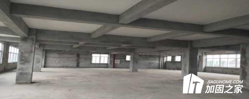 在下列情況下，現(xiàn)有建筑應(yīng)進(jìn)行房屋抗震鑒定