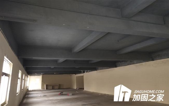 房屋出現(xiàn)裂縫，先做好判斷再施工