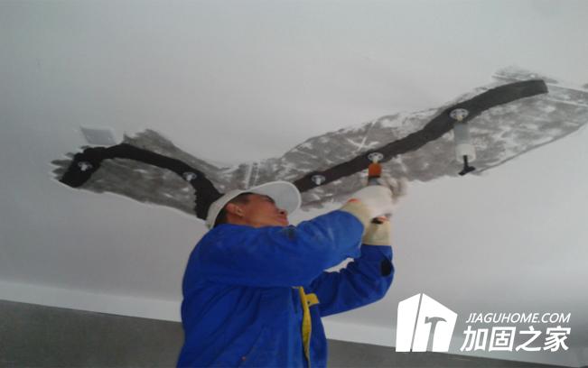 樓板為什么會(huì)開裂，怎么加固呢?