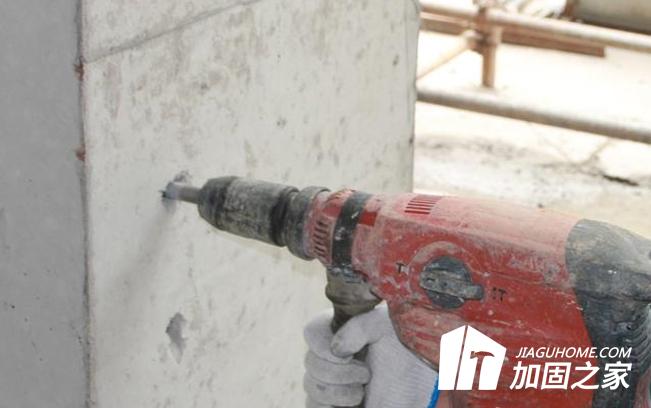 植筋加固時(shí)，植筋膠的使用不容忽視