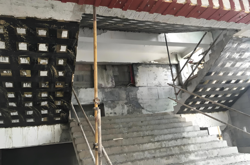 房屋不滿足現(xiàn)行規(guī)范時(shí)需要加固補(bǔ)強(qiáng)