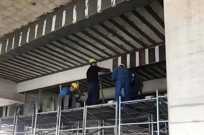 屋頂承重加固前期準(zhǔn)備與評估