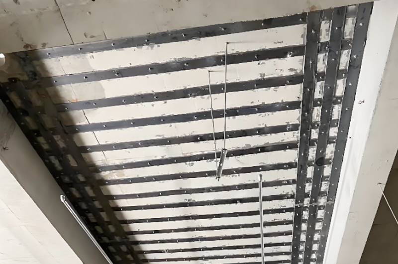 粘鋼加固修復受損構件，恢復結構完整性